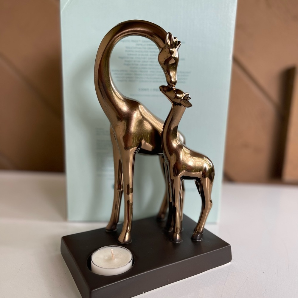 PartyLite Majestic Pride Giraffe & Baby Tealight Holder Retired NIB P12A/P90655